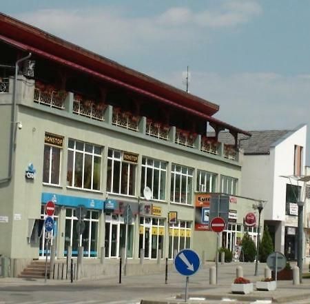 Europa Penzion Štúrovo エクステリア 写真